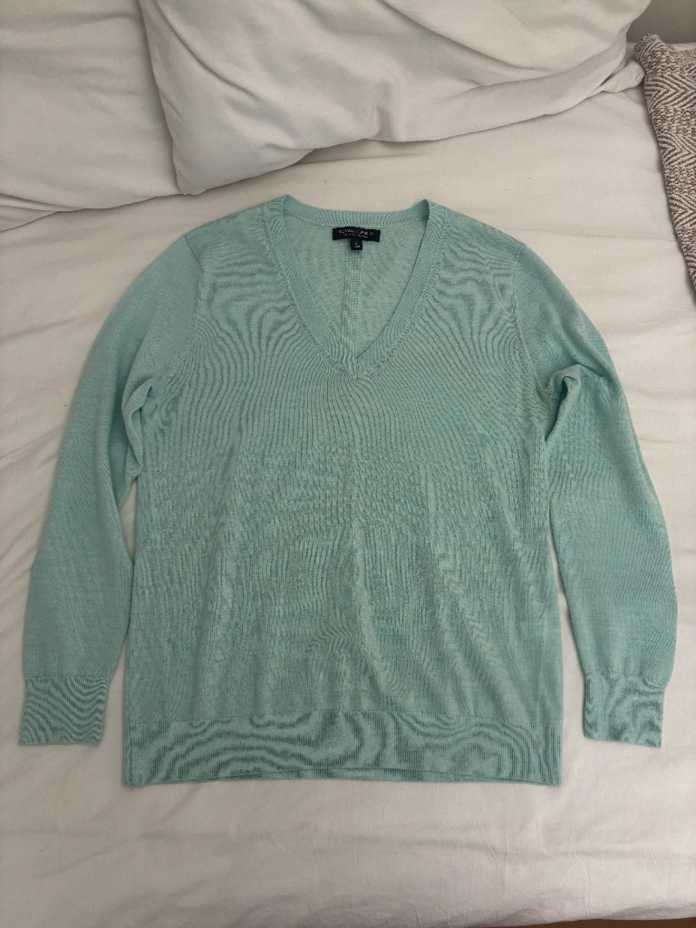 Banana Republic 100% Merino Wool V-Neck Sweater Women's Small